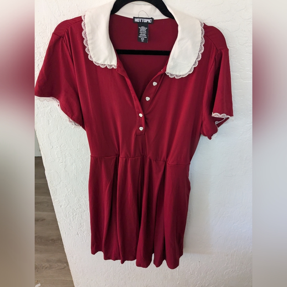 Hot Topic Red Dress with Lace Collar & Heart Buttons – Size Large